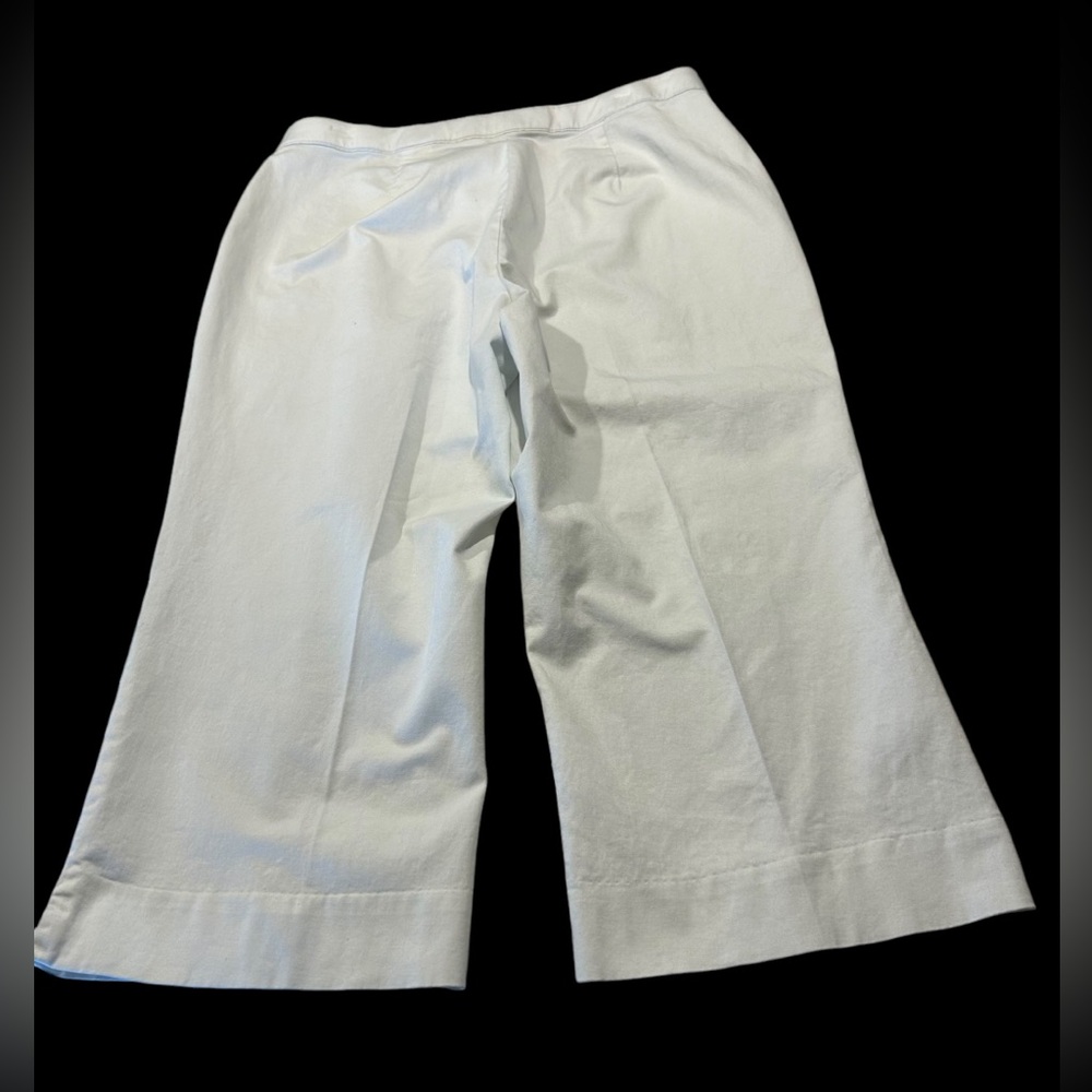 Coldwater Creek white capri pants with wide legs - Picture 2 of 9